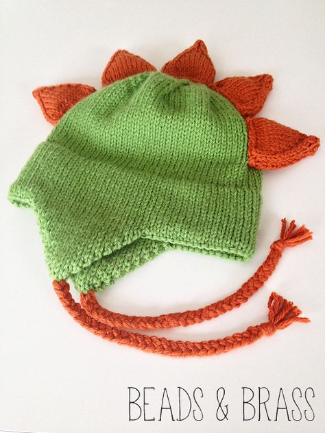 Every little boy goes through phases and dinosaurs just happens to be one of them! Using this Dino Cap pattern you can make an awesome hat that you little boy will never want to take off! For all the pregnant Star Wars fanatics out there, this Yoda Hat is the photo prop for you! Just imagine your little one, light … Knitting Patterns For Kids, Dino Hat, Patterns For Kids, Dinosaur Hat, Baby Hat Knitting Pattern, Shape Sunglasses, Baby Hat Patterns, Baby George, Baby Boy Hats