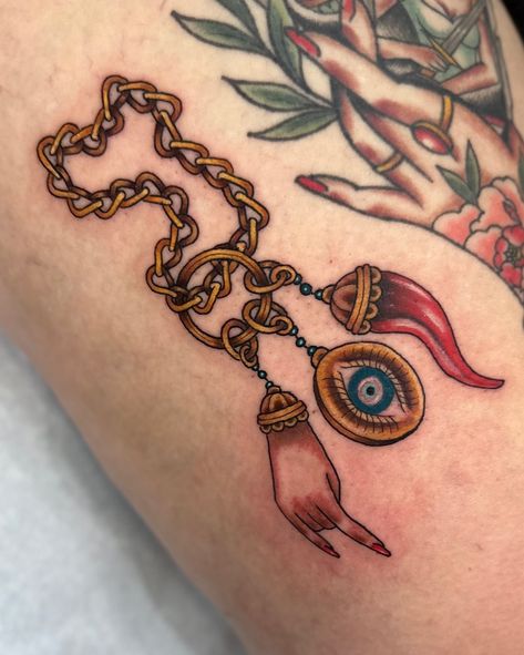 Keychain with evil eye and other protection charms for @juliavaleriani! Next to a healed @kayaklyn piece #tattoo #legtattoo #tradtattoo #windsorontario #evileyetattoo #chilipeppertattoo Italian Evil Eye Tattoo, Lucky Tattoo Symbols, Keychain Tattoo, Protection Charms, Lucky Tattoo, Piece Tattoo, Evil Eye Tattoo, Key Tattoo, Eye Tattoo