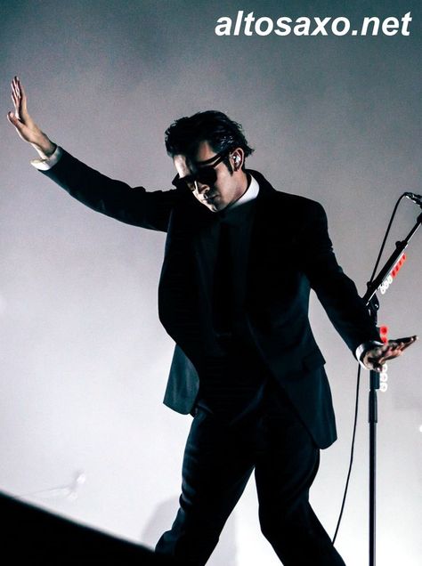 Matty Healy of the pop rock band The 1975 performs live at Reading Festival 2022 in Reading, England on August 28, 2022. 
ALTOSAXO Music Apparel Matty Healy 2022, Reading England, Jack Antonoff, Reading Festival, Matty Healy, Festival 2022, Pop Rock Bands, August 28, The 1975