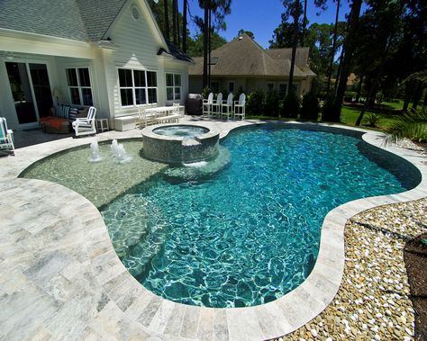 Free Form Pool Landscaping, Free Form Pool Designs, Knife Edge Pool, Pool And Hot Tub Backyard, Pool With Retaining Wall, Simple Backyard Pool Designs, Beautiful Pools Backyard, Backyard Patio Designs With Pool, Free Form Pools