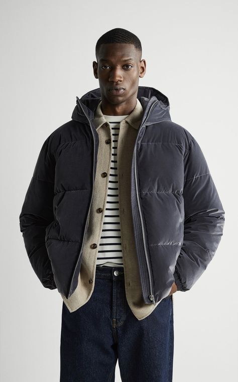 Sleeveless Puffer Jacket Outfit Men, Puffy Jacket Outfit Men, Colorado Outfits Winter, Big Puffer Jacket Outfit, Buffer Jacket Outfit, Sleeveless Outfit Men, Beige Outfit Men, Big Jacket Outfits, Red Outfit Men