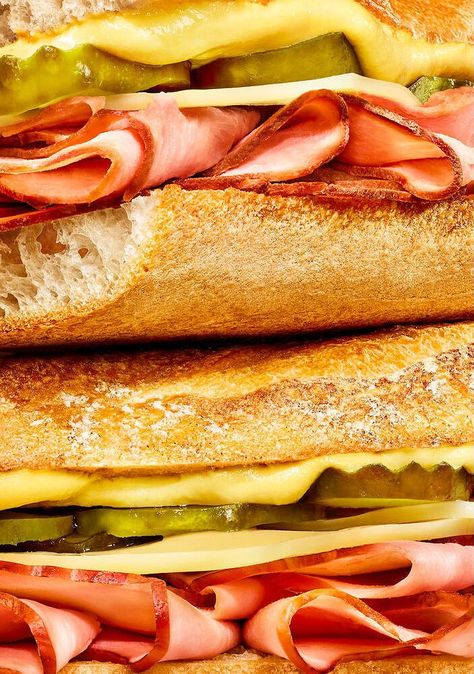 Subway Sandwich Photography, Chips And Sandwich, Burrito Food Photography, Sandwich Product Photography, Sandwich Food Styling, Sandwich Asthetic Picture, Grilled Cheese Photography, Sandwich Photography Styling, Sandwich Food Photography