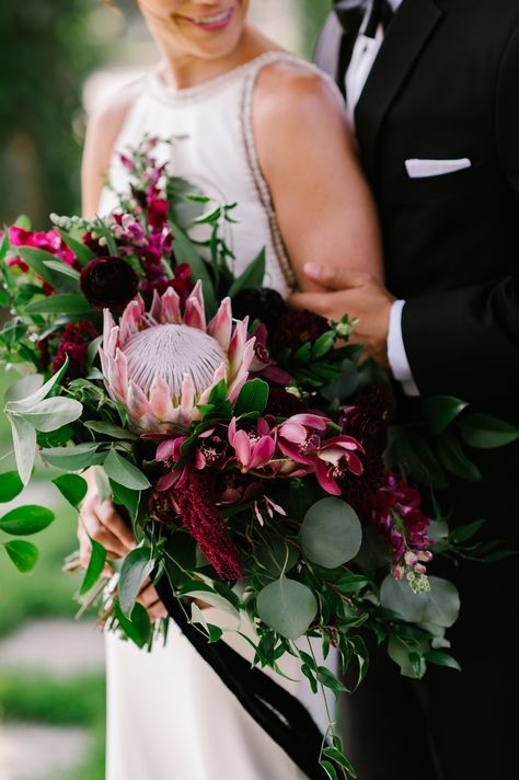 Protea And Roses Bouquet Wedding, Protea And Peony Bouquet, Pink Protea Bouquet, Protea Wedding Bouquet, King Protea Wedding Bouquet, Teal Blue Weddings, Christmas Wedding Bouquets, Protea Wedding Bouquet Burgundy, Black Weddings