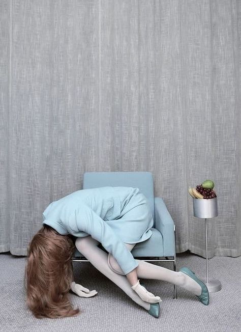 Viviane Sassen, Photographie Portrait Inspiration, Foto Art, Losing A Dog, 인물 사진, Dog Photography, Drawing Poses, Photography Inspo, Editorial Photography