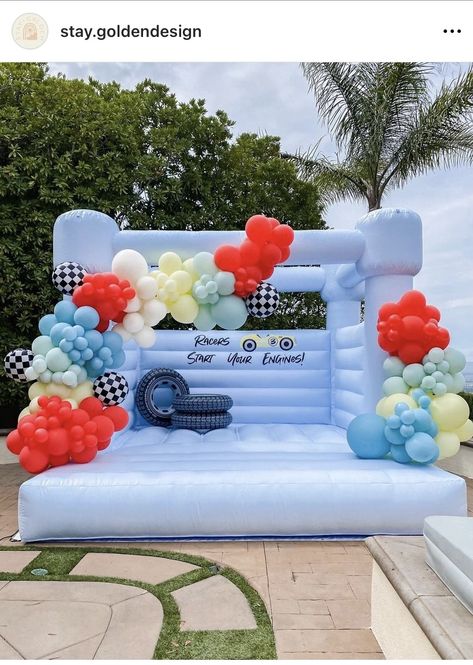 Bounce House Birthday Party, Baby Party Themes, Jump House, Bounce House Birthday, Colorful Instagram, Party Inflatables, Soccer Birthday Parties, Easter Event, Soccer Birthday