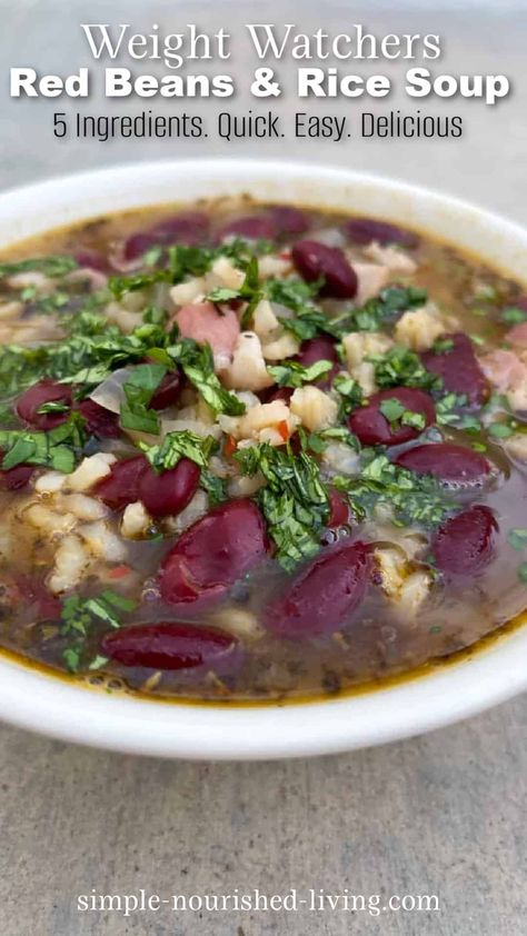 This easy healthy Jamaican Red Beans & Rice Soup is ready in just 15 minutes w/ 5 ingredients. Low in fat, calories & Weight Watchers Points #ww #weightwatchers #easy #healthy #soup #recipe #beans #rice #points Red Beans And Rice Soup, Ww Meal Plan, Red Beans Rice, Rice And Beans Recipe, Jamaican Cuisine, Red Beans And Rice, Weight Watchers Soup, Beans And Rice, Rice Soup