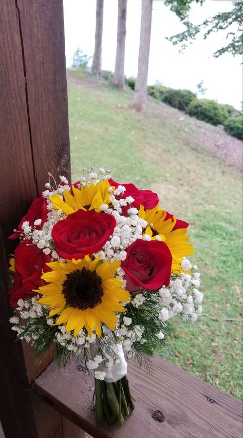 Sunflower And Red Flower Bouquet, Sunflower Roses Daisy Bouquet, Sunflower And Rose Bridesmaid Bouquet, Sunflowers And Roses Arrangements, Sunflower Vow Renewal, Bridal Bouquet Sunflowers And Roses, Wedding Bouquets Sunflowers And Roses, Sunflower And Rose Wedding Theme Rustic, Red Sunflower Bouquet