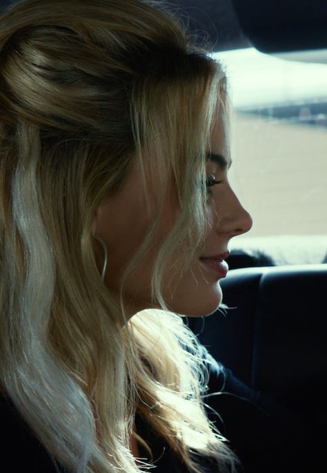 Margot Robbie Hair Side Profile, Margot Robbie Focus Hair, Margot Robbie Nose, Margot Robbie Hair, Margot Robbie Harley Quinn, Blonde Makeup, Gossip Girls, Olga Kurylenko, Rachel Mcadams