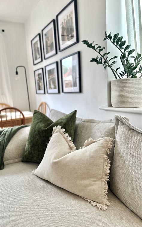 Neutral colour pallete with a pop of green! Colour Palette Neutral, Green Pillows Decorative, European Home, Decorative Pillows Couch, H&m Home, First Apartment, Be Happier, Living Room Inspo, Couch Pillows