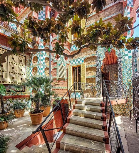 Casa Vicens (1883-1885): Front Entry (w Basement Entry below) | Antoni Gaudi's 1st private residence | Barcelona Basement Entry, Antoni Gaudi, Front Entry, Basement, Barcelona