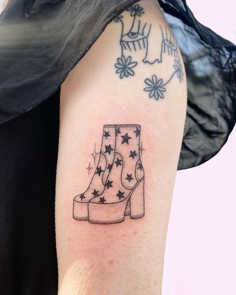 sophie floyd on Instagram: “🌟🌈⭐️ @topboytattoo next to a healed beauty by @isobel.bronwyn” Boots Tattoo, Sophie Floyd, Shoes Tattoo, Mia Boots, Shoe Tattoos, Tattoo Aesthetic, Cute Little Tattoos, Graphic Novel Art, Weird Tattoos