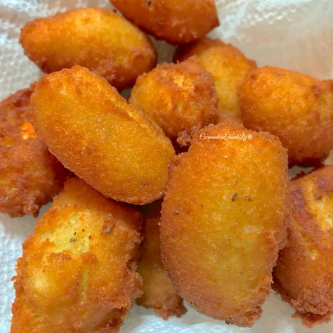 Arepitas de Yuca  #cocinandoencasadeliz Island Food, Food Culture, Caribbean Islands, Tater Tot, Ethnic Recipes