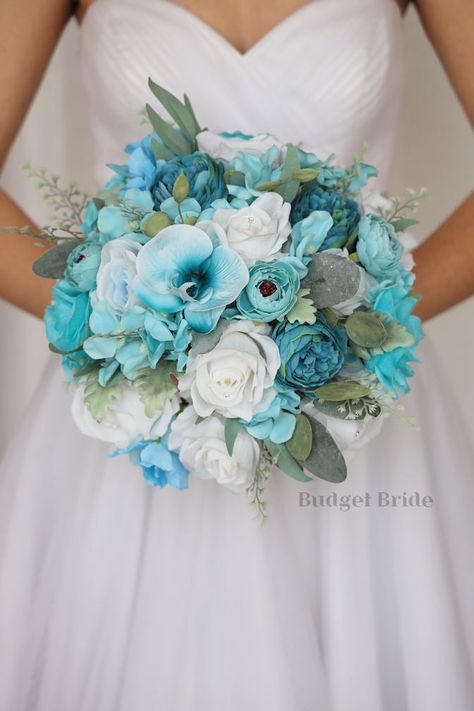 Aqua Flower Bouquet, Teal And White Bouquet, Teal Bouquet Wedding, Teal Prom Bouquet, Teal Bridal Bouquet, Turquoise Flower Bouquet, Teal Flower Bouquets, Green Wedding Arrangements, Aqua Bouquet