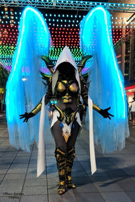 Auriel Diablo, Diablo Cosplay, Heroes Of The Storm, Cosplay Armor, Amazing Cosplay, Angels And Demons, Best Cosplay, World Of Warcraft, Best Funny Pictures