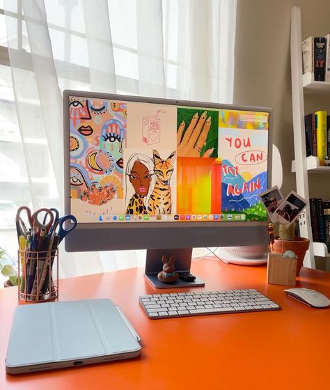 Graphic Design Workspace Desks, Macbook Setup Work Spaces, Colorful Desk Setup, Designer Desk Workspaces, Graphic Design Setup, Graphic Designer Workspace, Room Desk Aesthetic, Graphic Design Desk, Room Desk Setup