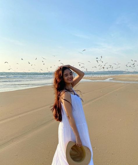 Goa Aesthetics, Creative Beach Pictures, Be A Good Human, Couples Beach Photography, Beach Photo Inspiration, Beach Poses By Yourself Photo Ideas, Good Human, Anushka Sen, Bff Photoshoot Poses