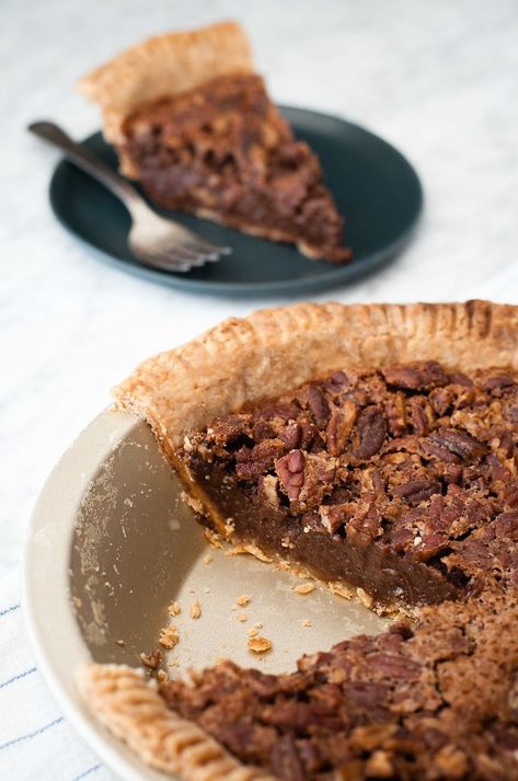 Pecan Chocolate Chess Pie - Natural Comfort Kitchen Pecan Chess Pie, Gluten Free Pecan Pie Recipe, Chocolate Fall Desserts, Chocolate Chess Pie Recipe, Gluten Free Pecan Pie, Gluten Free Pecan, Chess Pie Recipe, Chocolate Chess Pie, Homemade Pecan Pie