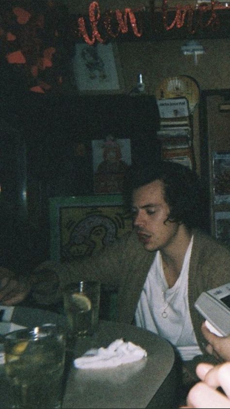 Disposable Camera, Harry Styles, A Man, Drinks, Film, On Twitter, Cake, Twitter