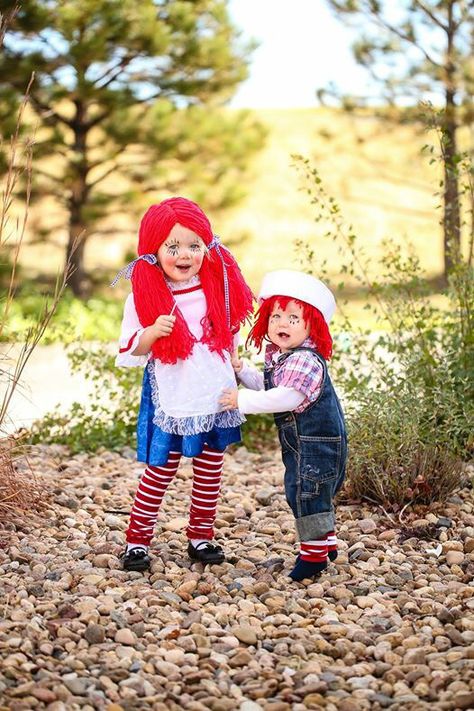 Raggedy Ann and Andy. Halloween costume. Toddler. Siblings. DIY costumes Brother Sister Toddler Halloween Costume, Raggedy Ann And Andy Costume, Siblings Costumes, Costumes For Sisters, Halloween Costumes For Sisters, Brother Sister Halloween Costumes, Sibling Costumes, Sister Halloween Costumes, Sibling Halloween Costumes