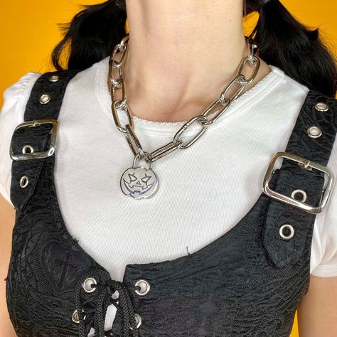 Everyday Is Halloween, Internet Girl, Ring Bracelet, Necklaces Bracelets, Crochet Necklace, Personal Style, Statement Necklace, Chain Necklace, Fashion Inspo