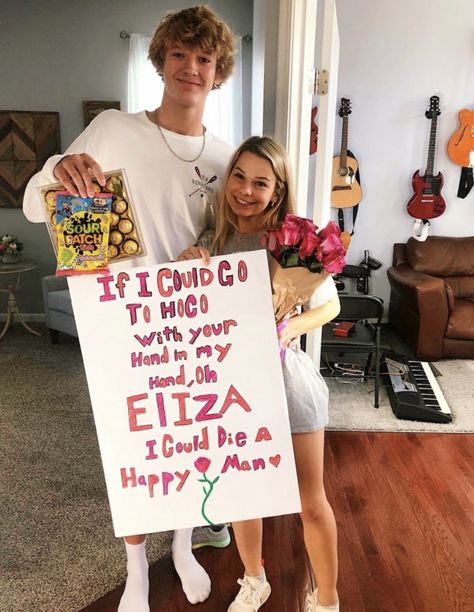 Cute Hoco Proposals Country, Prom Posals Ideas, Prom Asks, Best Prom Proposals, Girl Ask Guy, Prom Posals, Hoco Signs, Cute Hoco Proposals, Prom Invites