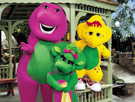 Do you see these three guys right here? These were my friends. They taught my my alphabets, color, imagination, and much more! My mom would turn on Barney to keep us busy when she needed to do things. I've probably watched every Barney show and movie there was out, as well as had the entire collection. My room was filled with Barney things at one point of time in my early toddler years. Barney Wallpaper, Barney And Friends, Old Kids Shows, Dinosaur Movie, Old Cartoon Shows, Circus Characters, Childrens Tv, Barney & Friends, Childhood Memories 2000