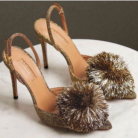 Womens Shoes Sandals, Aquazzura Heels, Mode Shoes, Aquazzura Shoes, Bridal Heels, Fabulous Shoes, Powder Puff, Shoe Obsession, Shoe Lover