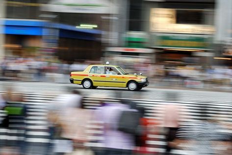 Slow shutter speed with panning Slow Shutter Speed Photography, Panning Photography, Motion Blur Photography, Panning Shot, Shutter Speed Photography, Photography Bucket List, Fast Shutter Speed, Blur Photography, Shutter Photography