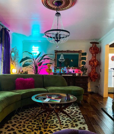 Apartment Decor Inspiration Aesthetic, Cool House Decor Aesthetic, 90s Style House, Eclectic Loft Apartment, Maximalist Decor Small Spaces Living Room, Maximalist Tv Stand, Girly Loft Apartment, Furniture Thrift Flip, Eclectic Apartment Decorating Ideas