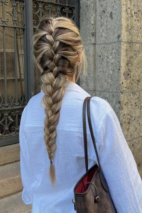 21 Easy Work Hairstyles for Long Hair Giving You The Confidence To Conquer The Day French Hairstyles, Easy Work Hairstyles, Flot Makeup, Effortless Hairstyles, Work Hairstyles, Hair Stylies, School Looks, Everyday Hairstyles, Summer Hair