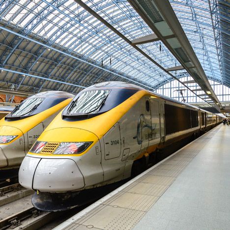 Eurostar trains at St Pancras station in London. Taking the train to Paris from London and beyond. Brussels Trip, London Train, Eurostar Train, St Pancras Station, Camden London, Paris Metro, St Pancras, Train Tickets, 9 Hours