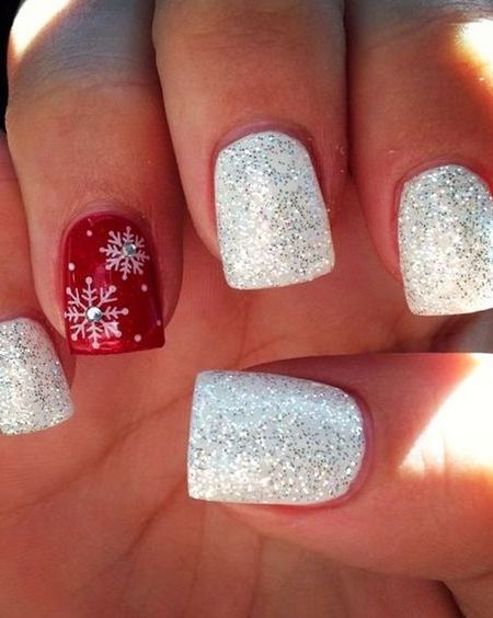 Christmas Dipped Nails Ideas, Deer Nails, Perfect Christmas Dinner, New Years Eve Nails, Holiday Nails Christmas, December Nails, Ombre Nails Glitter, Christmas Gel Nails, Nail Candy