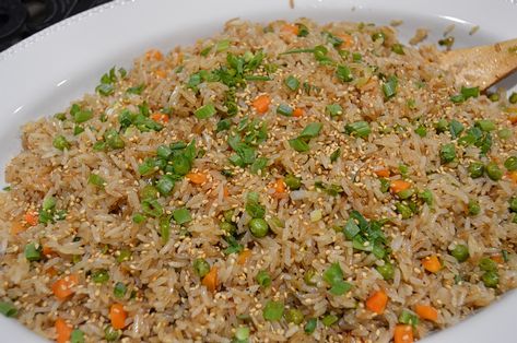 Garlic Fried Rice, Pork Fried Rice, Eggless Recipes, Garlic Fries, Japanese Restaurant, Veggie Dishes, Egg Free, Vegetable Side Dishes, Fried Rice