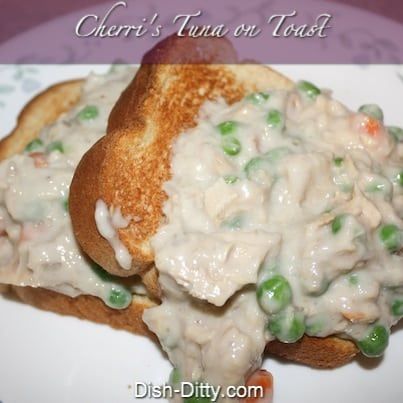 Tuna on Toast Creamed Tuna On Toast, Tuna On Toast, Creamed Tuna, Fall Sandwiches, Salmon Pasta Recipes, Tuna Recipe, Mushroom Toast, Mushroom Soup Recipes, Tuna Casserole