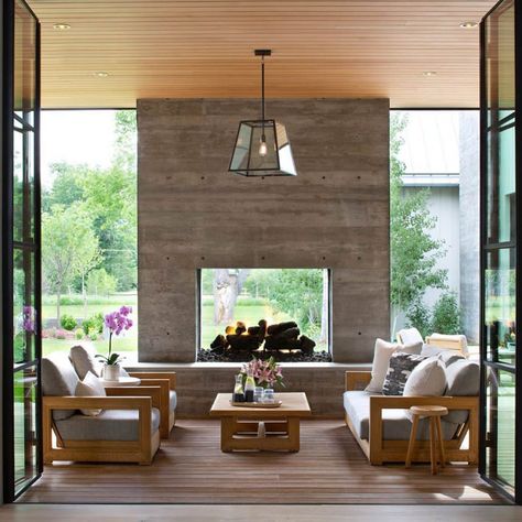 45 Gorgeous Double Sided Fireplace Ideas - Design Swan Concrete Outdoor Fireplace, White Painted Fireplace, Minimalist Fireplace, Contemporary Deck, Two Sided Fireplace, Indoor Outdoor Fireplaces, Exterior Fireplace, Outdoor Fireplace Designs, Double Sided Fireplace