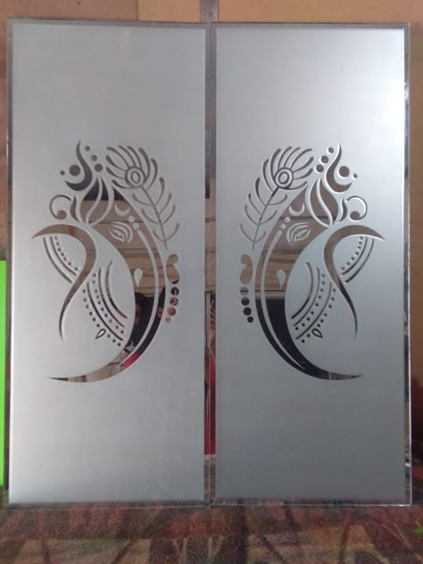 Mandir Gate Glass Design, Mandir Glass Etching Design, Mandir Door Glass Design, Pooja Room Glass Door Design Indian, Mandir Glass Design, Frosted Glass Design For Mandir, Etched Glass Door For Pooja Room, Pooja Room Glass Door Designs, Mandir Glass Door Design