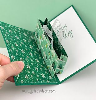 VIDEO: Pop-Up Gift Bag Card Tutorial + Small Gift Bag Template + 4 "From the North Pole" Paper Pumpkin Alternative Projects ~ www.juliedavison.com #stampinup #paperpumpkin Stampin Up Gift Card Holder Christmas, Gift Bag Templates, Gift Card Holder Diy, Wallet Gift Card, Interactive Card, Santa Express, Gift Cards Money, Bag Template, Christmas Craft Fair