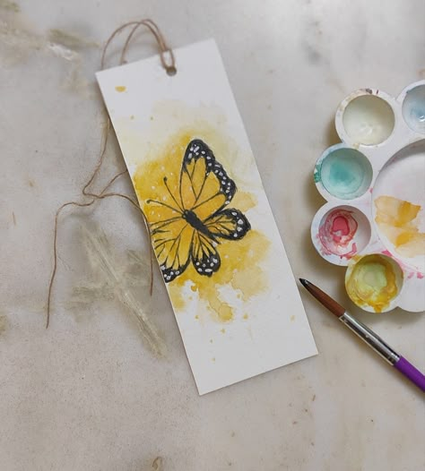 Butterfly Watercolor Bookmark, Butterfly Drawing Bookmark, Easy Watercolor Paintings Bookmark, Bookmarks Handmade Butterfly, Mark Books Ideas, Book Marks Drawing, Watercolour Book Marks, Book Mark Butterfly, Book Mark Watercolor