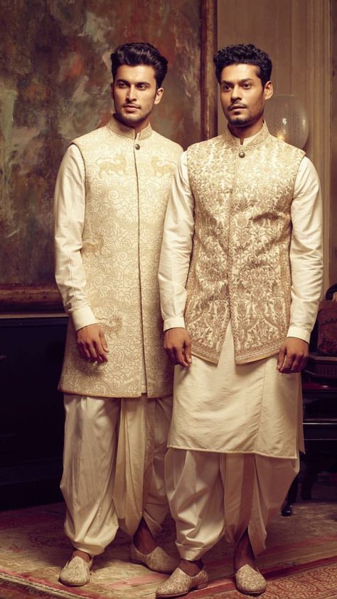 South Indian Groom Outfit For Men Dhoti, Dhothi Kurtha, Suits Men Indian, Wedding Suits Men Indian, Bengali Groom, Indian Wedding Clothes For Men, Nikah Outfit, Mens Indian Wear, Wedding Kurta For Men