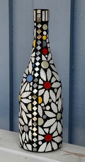 Candle holder. Champagne bottle, china, glass and mirror. Bottle Mirror Art, Lipan Art On Bottle, Mirror Bottle Art, Lippan Art On Bottle, Beer Bottle Art, Mosaic Bottles, Painted Glass Bottles, Hand Painted Wine Bottles, Hand Painted Bottles