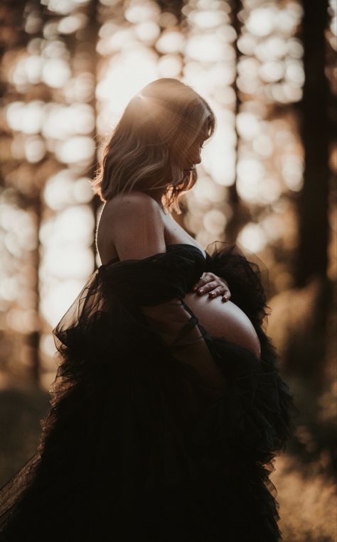 This gorgeous mama to-be is quite literally GLOWING #maternity #photography #photoshoot #oregon #oregonexplored #pnw #akutcherphotography Black Lace Maternity Shoot, Halloween Themed Maternity Shoot, Moody Fall Maternity Pictures, Maturity Photoshoot Winter, Halloween Themed Maternity Pictures, Winter Maternity Photoshoot Ideas, Witch Maternity Photos, Edgy Pregnancy Photoshoot, Fantasy Maternity Shoot