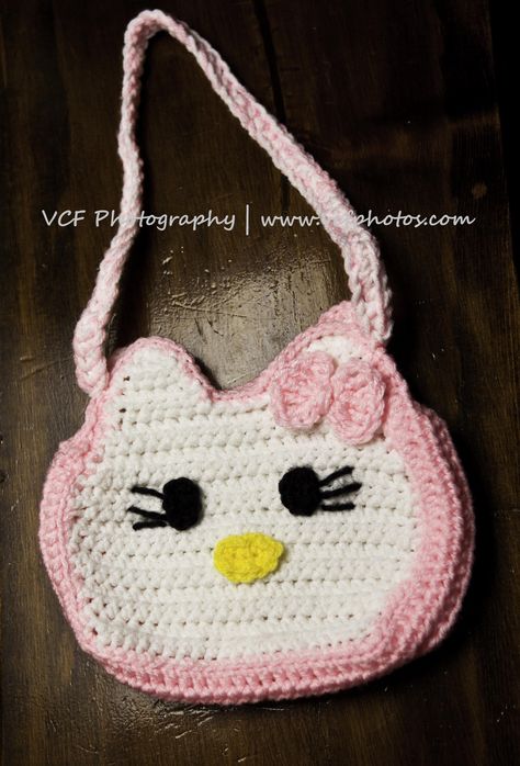 Hello Kitty Purse Hello Kitty Purse, Halloween Bracelet, Hello Kitty Bag, Crochet Cat, Thread Crochet, Free Bag, Bag Pattern, Crochet Baby, Free Crochet Pattern