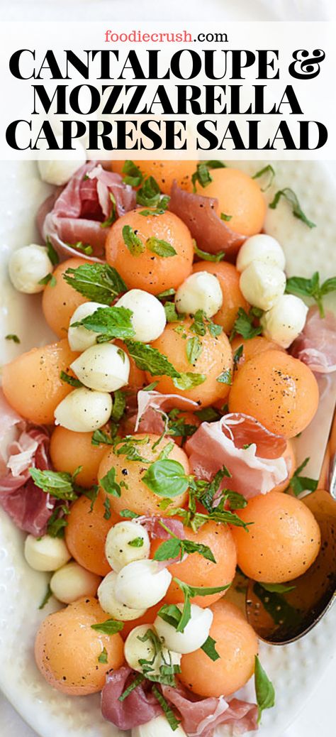 CANTALOUPE & MOZZARELLA CAPRESE SALAD | foodiecrush.com Sweet balls of cantaloupe sub for tomatoes and pair nicely with salty shaved prosciutto in this simple twist on the classic caprese salad. #caprese #salad #capresesalad #healthy #mozzarella #recipes #cantaloupe Salad Caprese, Mozzarella Caprese, Different Types Of Food, Trendy Recipes, Chicken Bbq, Resep Salad, Bbq Ideas, Foodie Crush, Recipes Chicken