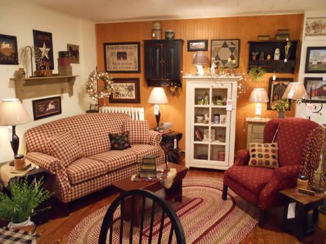 20 Gorgeous Country Style Living Room Ideas | Nimvo - Interior and Exterior Design, Architecture, Home Tips Vintage Living Room Design, Country Living Room Furniture, Casas Country, Country Style Living Room, Primitive Living Room, Furnitur Ruang Keluarga, Living Room Decor Gray, Primitive Homes, Mobil Home