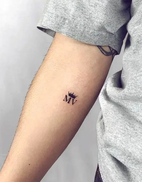 Tattoo With Initials, Initial Tattoo Ideas, Kids Initial Tattoos, Boyfriend Name Tattoos, Initial Tattoos, Husband Tattoo, Tattoo For Boyfriend, H Tattoo, Names Tattoos For Men