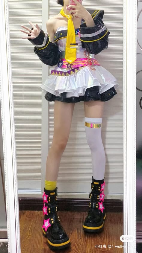 Sanrio Clothes, Magical Girl Outfit, Punk Style Outfits, Sick Clothes, Stylish Hoodies, Concept Clothing, Cyberpunk Fashion, Cute Cosplay, Fashion Inspiration Design