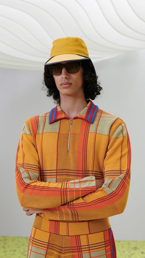 70s Aesthetic Men, Male Styles, Paul Smith Menswear, Rainbow Mountains, Aesthetic Men, Menswear Trends, 70s Aesthetic, Pant Suits, A Breath Of Fresh Air