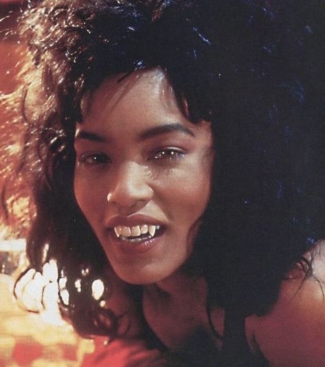 Vampire In Brooklyn, Black Vampires, Black Vampire, Female Vampire, Vampire Aesthetic, Angela Bassett, Vampire Queen, Interview With The Vampire, Wow Art