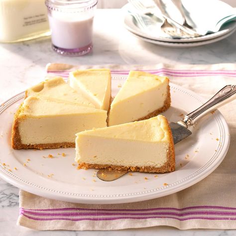 Vanilla Cheesecake Recipes, Keju Cheddar, Cream Cheese Desserts, Easter Menu, Vanilla Recipes, Vanilla Cheesecake, Clam Recipes, How To Make Cheesecake, Rich Desserts