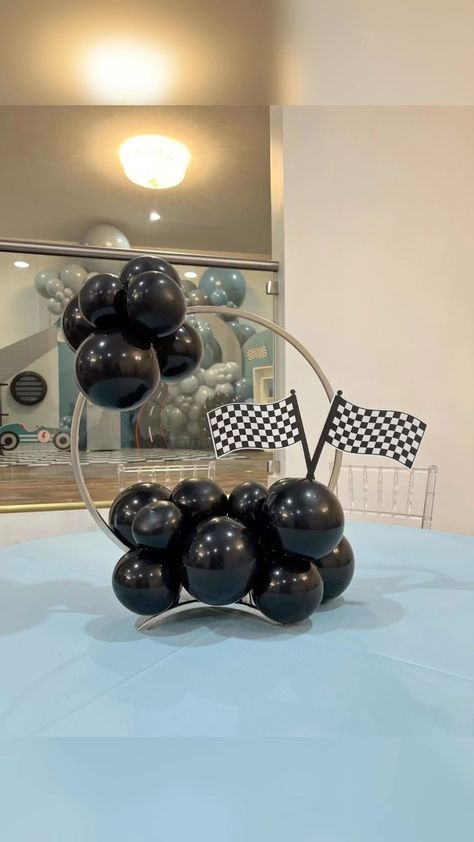 Race Car Balloon Centerpiece, Classic Car Party Ideas, Vintage Car Centerpieces, Racing Theme Centerpieces, Car Party Centerpiece, 2 Fast Birthday Party Centerpieces, Pixar Cars Birthday Party Centerpieces, Cars Table Centerpiece, Tire Centerpiece